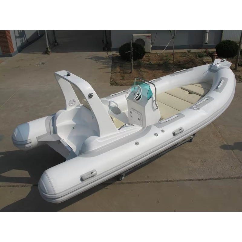 RIB520C 6-Person Center Consol - Outdoor Sports Center ulasan dan harga